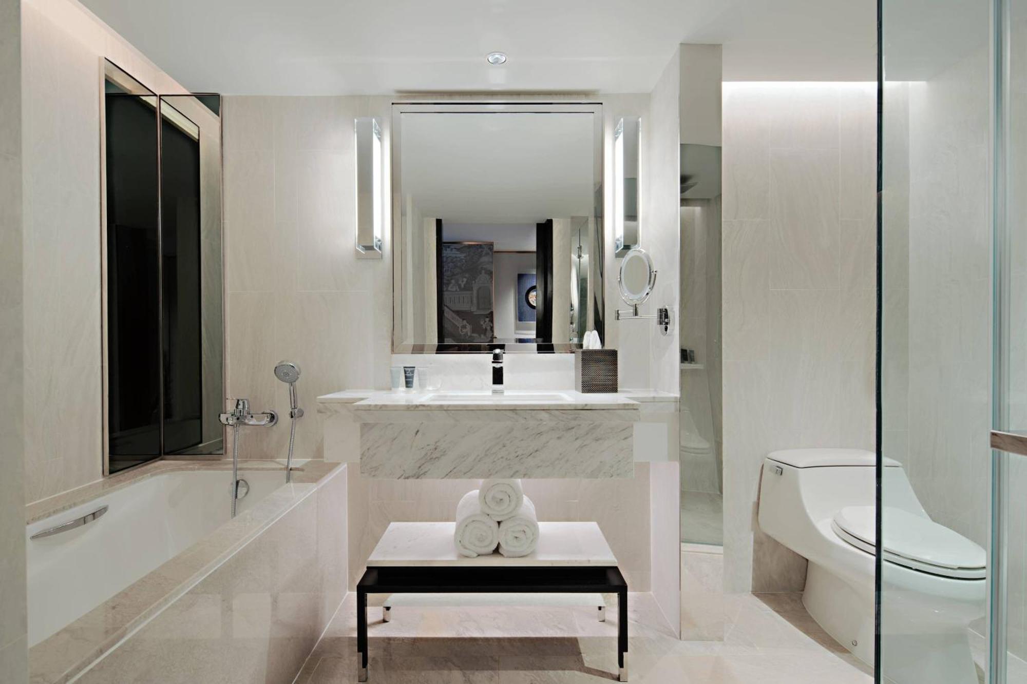 Kamar Deluxe Twin dengan Pemandangan Kota